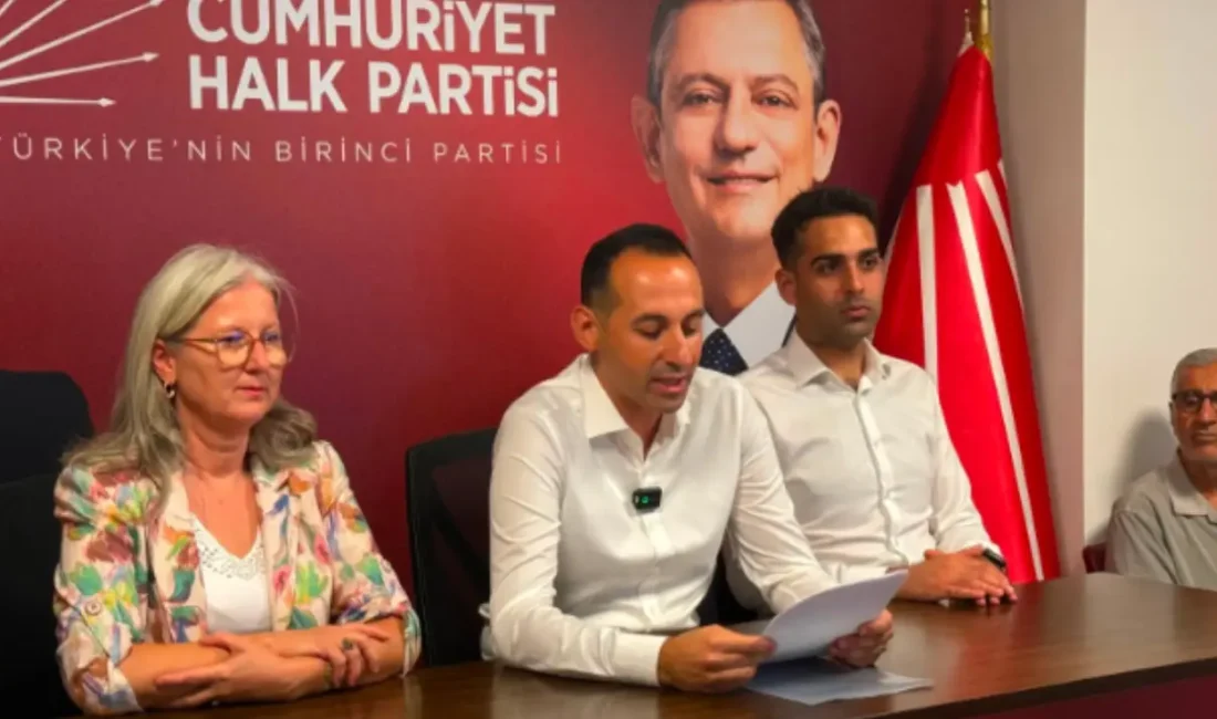 CHP İzmir İl Başkanlığı'nın 6 ilçe başkanını görevden almasının ardından