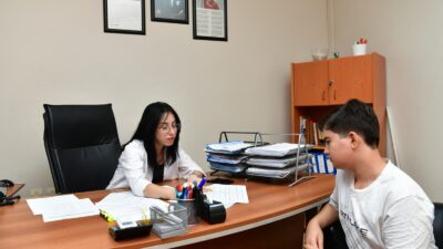 Çiğli Belediyesi Eğitim Merkezi (ÇİBEM), üniversite adaylarının geleceklerine doğru adımlarla