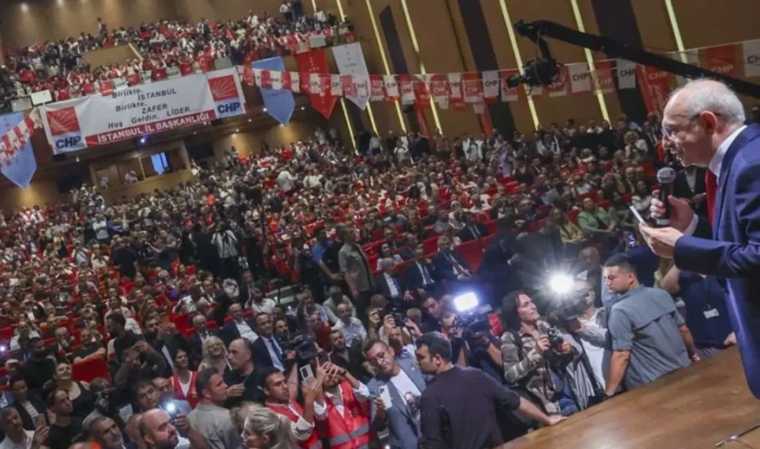 Kemal Kılıçdaroğlu'nun katıldığı üye katılım törenine ajans üzerinden "figüran" taşındığı