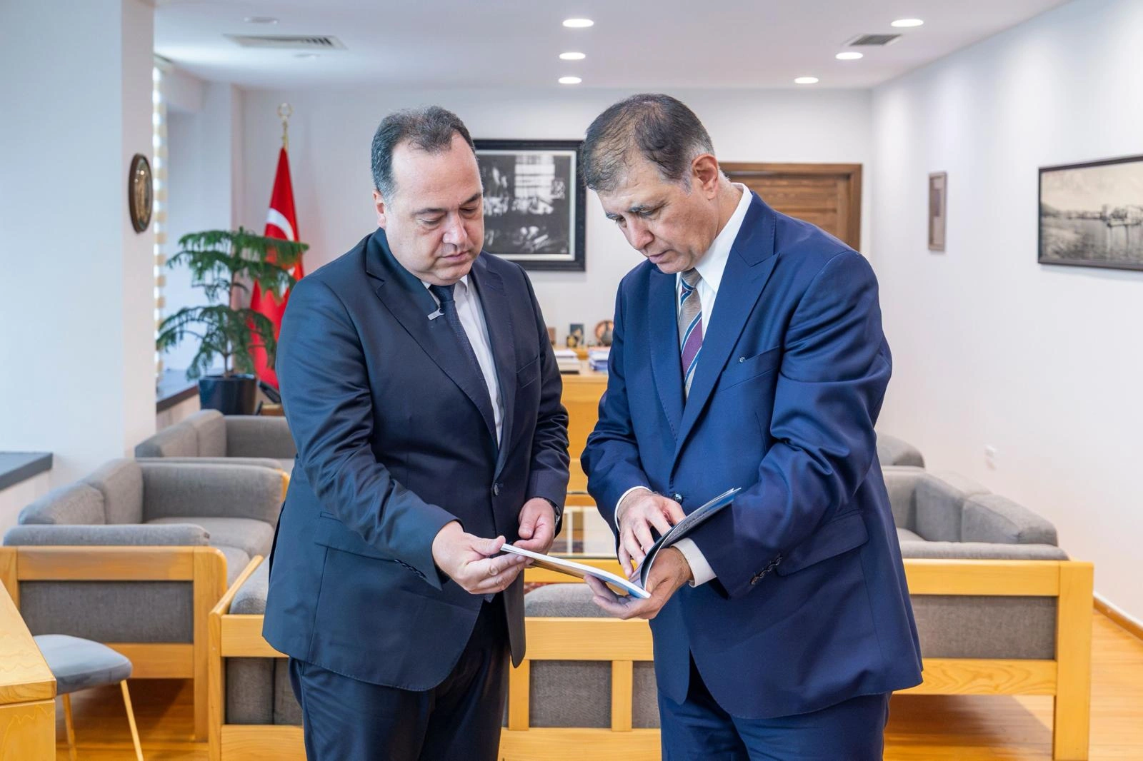 İki başkandan geleceğe yeşil imza: Gördes Barajı çevresi dev ormana dönüşecek