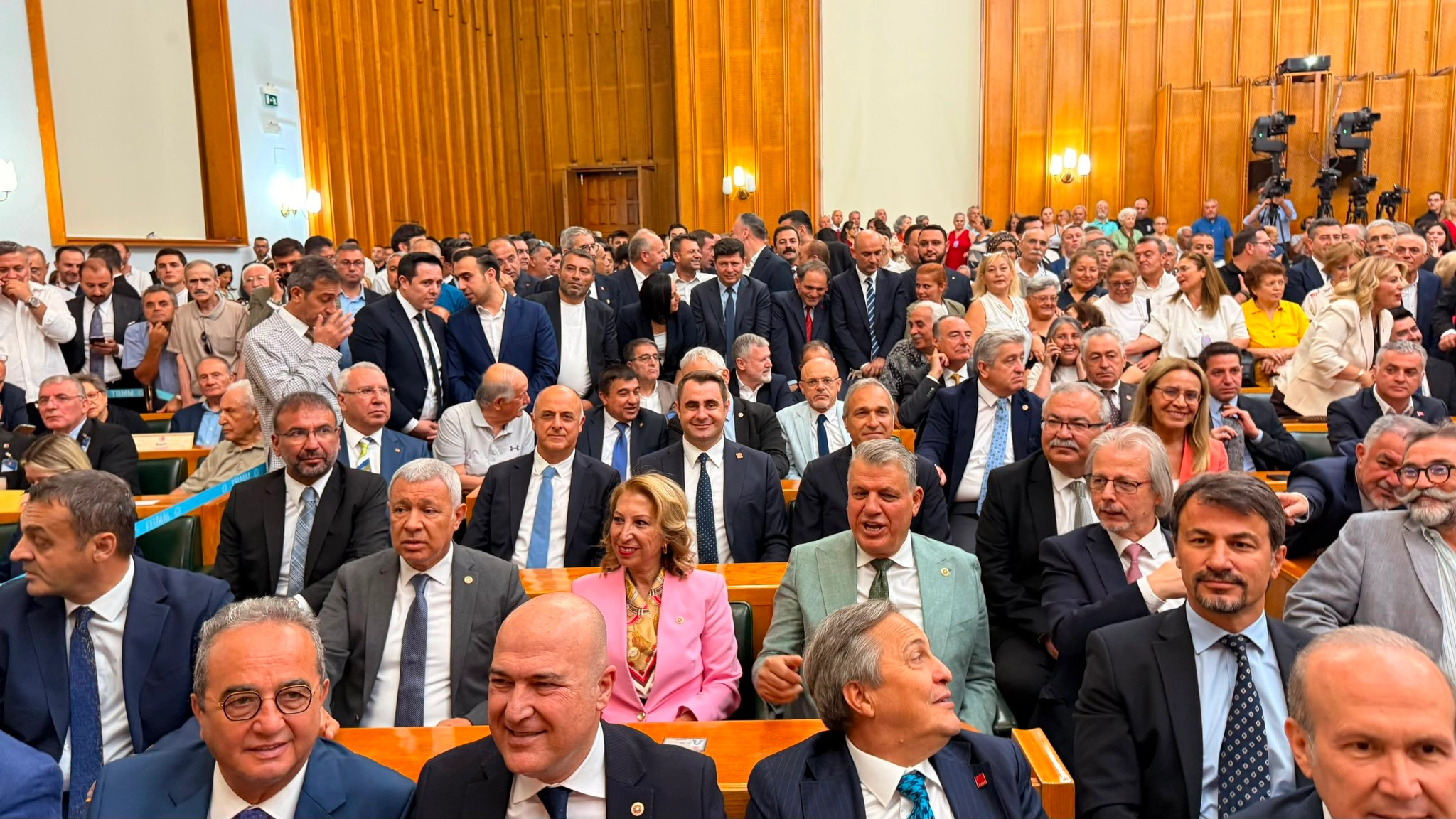 CHP Genel Başkanı Özgür Özel’in Meclis grup toplantısında partisine veda