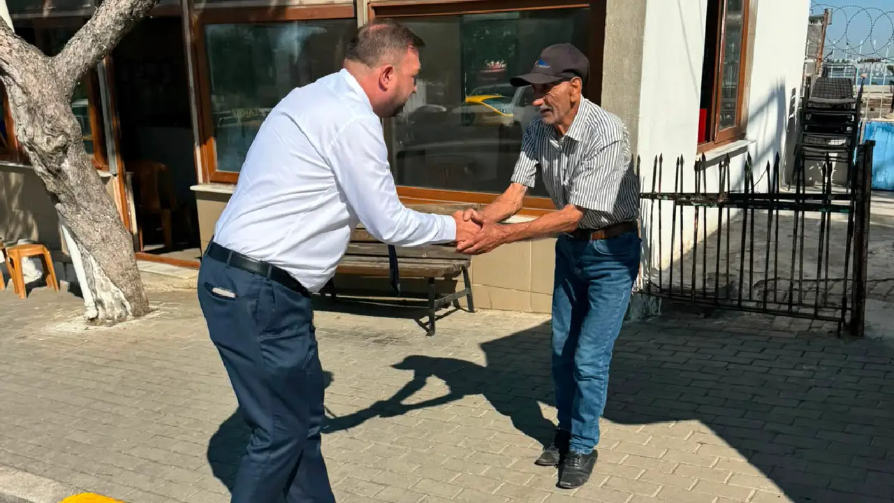 Utku Gümrükçü sokağın nabzını tuttu! “Suni tartışmalara vaktimiz yok, biz halkın yanındayız!"