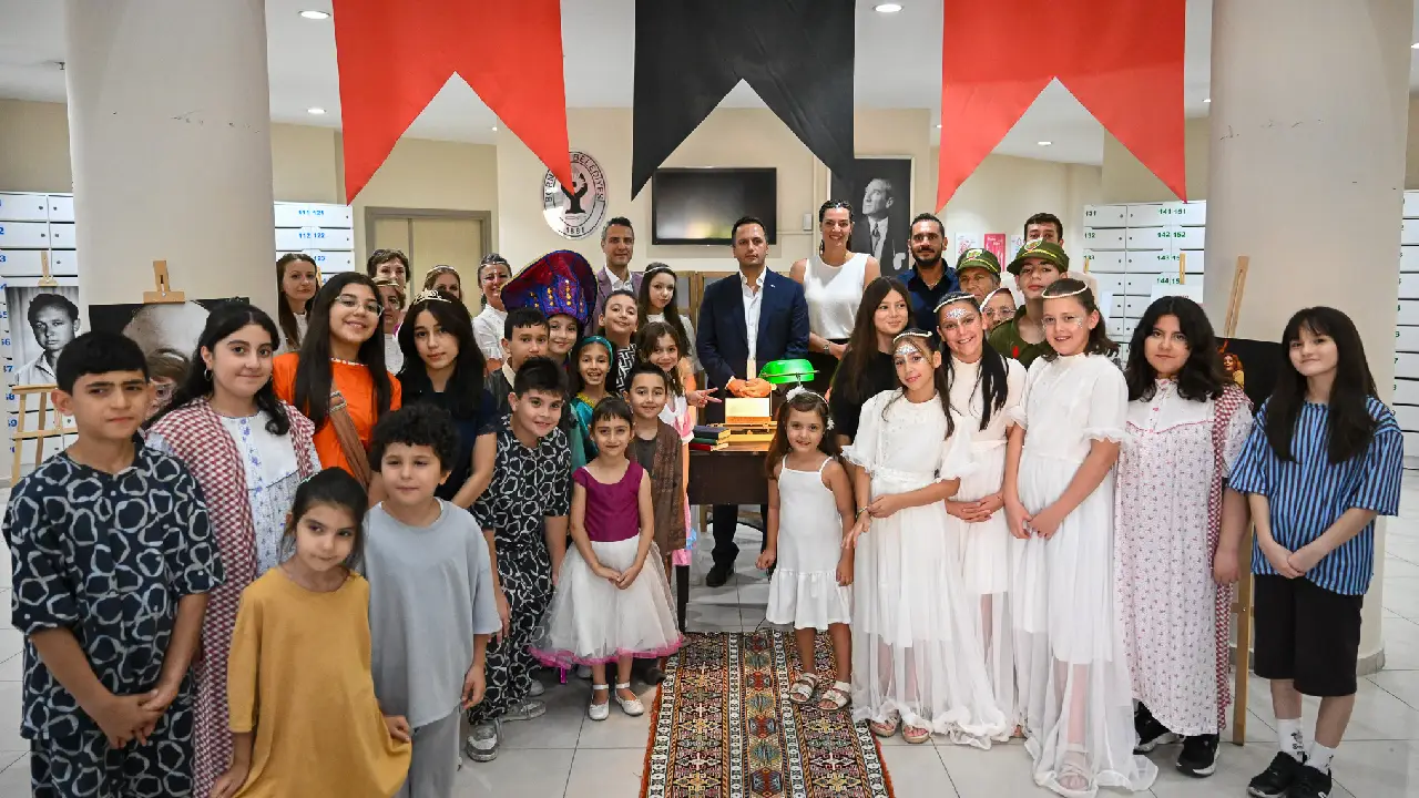 İki dev isim aynı fuayede ölümsüzleşti! Başkan Ömer Eşki: "En büyük görevimiz..." 3 İki dev isim aynı fuayede ölümsüzleşti! Başkan Ömer Eşki: "En büyük görevimiz..."