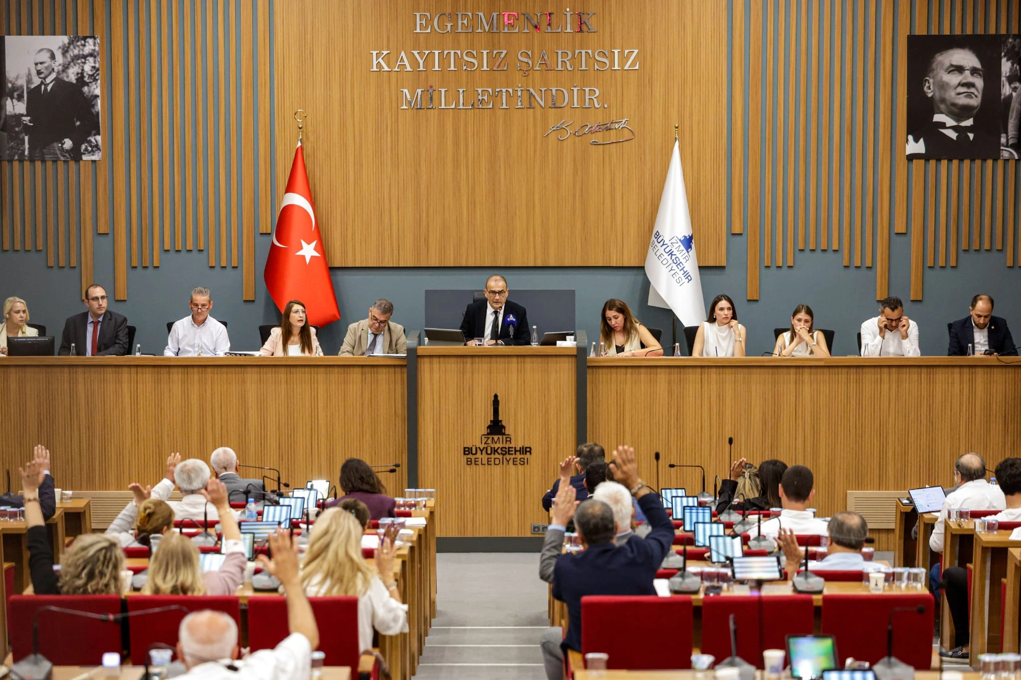 Uzundere iddialarına Yıldır'dan jet yanıt: 'Kaybettiğimiz kira davası yok' 1 Uzundere iddialarına Yıldır'dan jet yanıt: 'Kaybettiğimiz kira davası yok'
