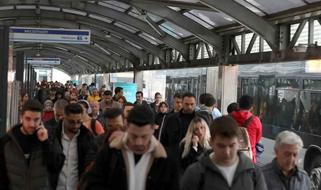 İstanbul Büyükşehir Belediyesi (İBB) Meclisi, kentteki otobüs, metro, metrobüs, vapur