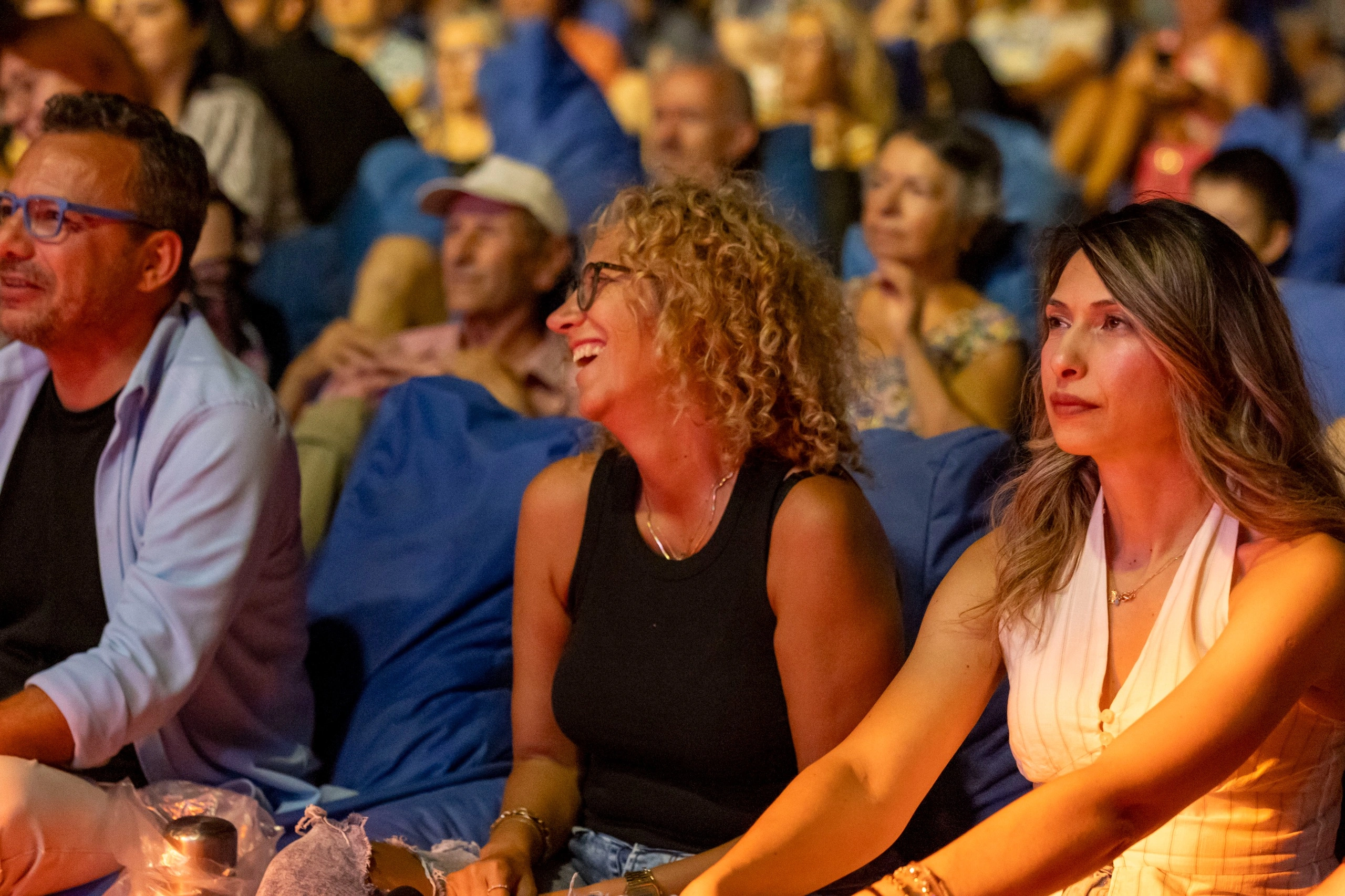 İzmir'in yaz akşamları Çim Konserleri ile şenleniyor!