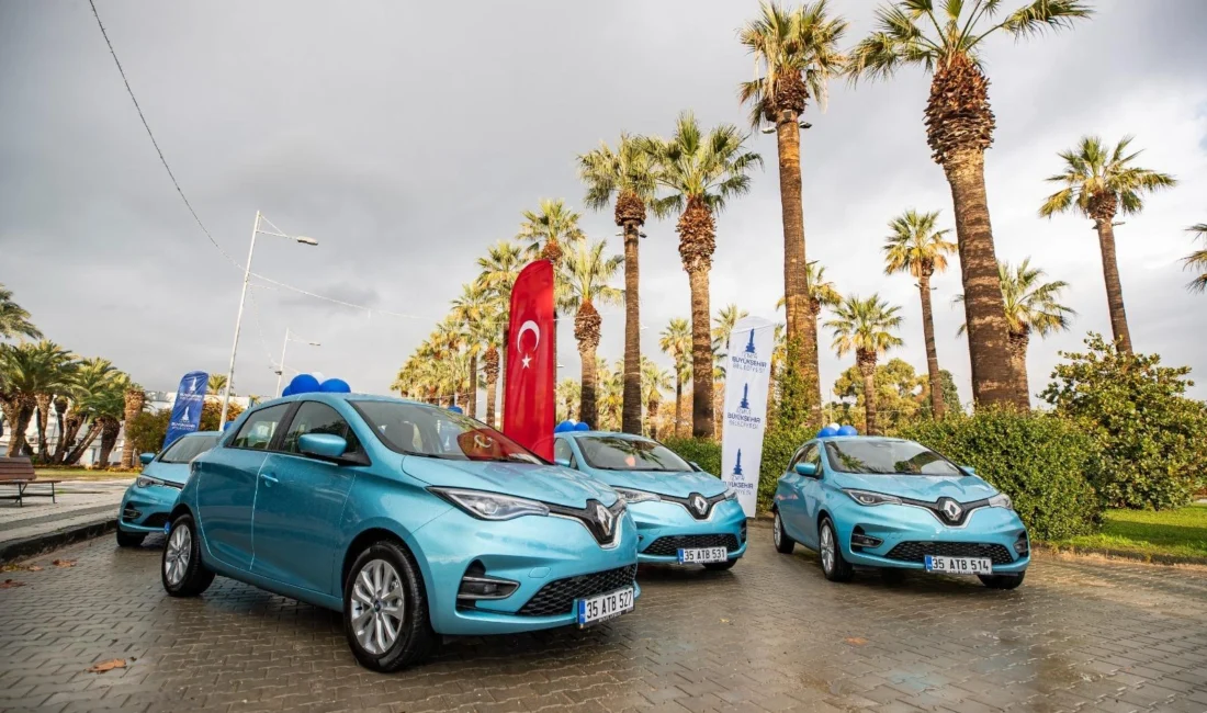 İzmir Büyükşehir Belediyesi'nin 100 elektrikli aracı 7,5 milyon km yol