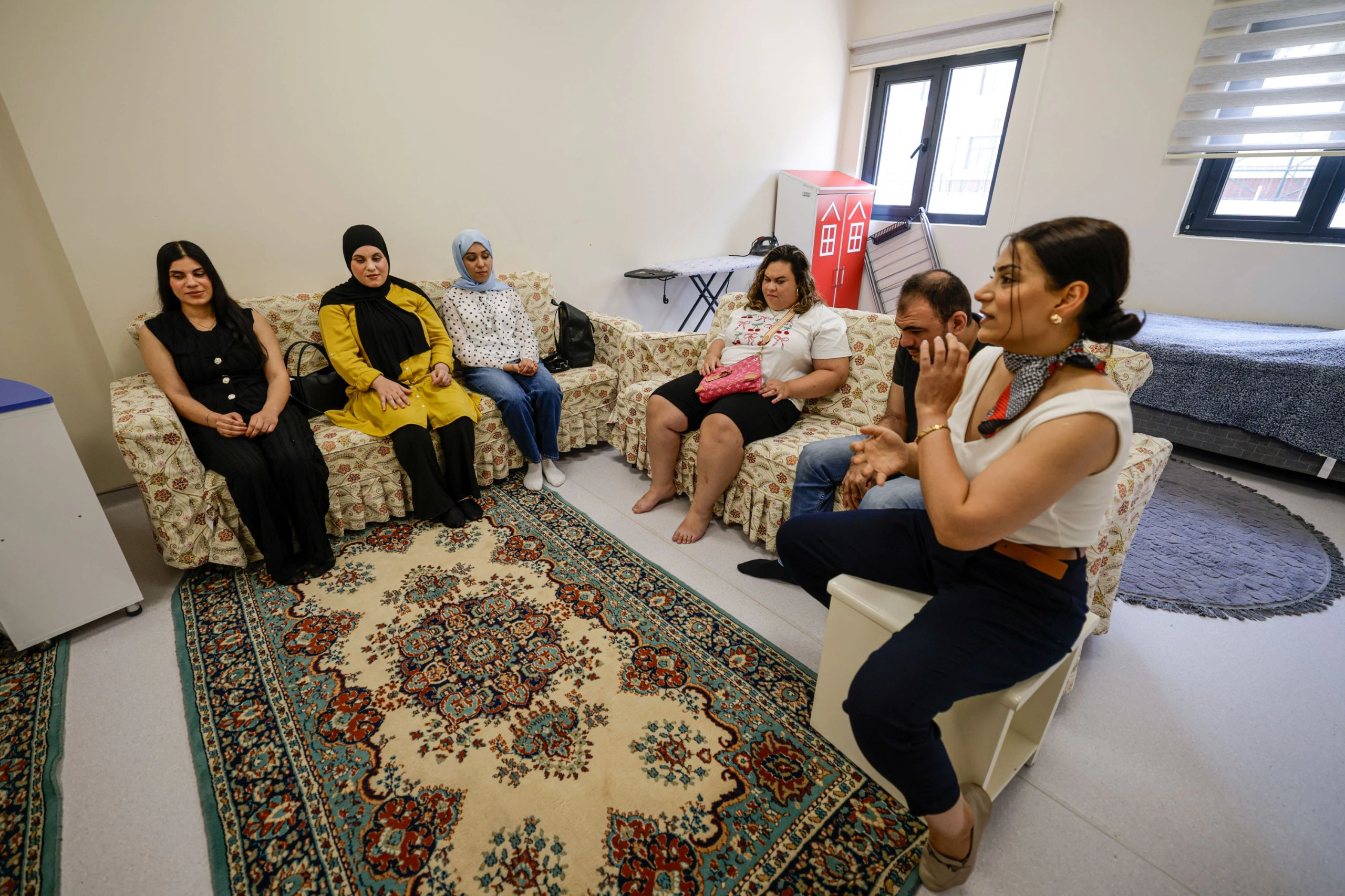 Kendi ayakları üzerinde duruyorlar! İzmir'de engelleri kaldıran dev proje: ‘Bir adım daha bağımsız yaşam’