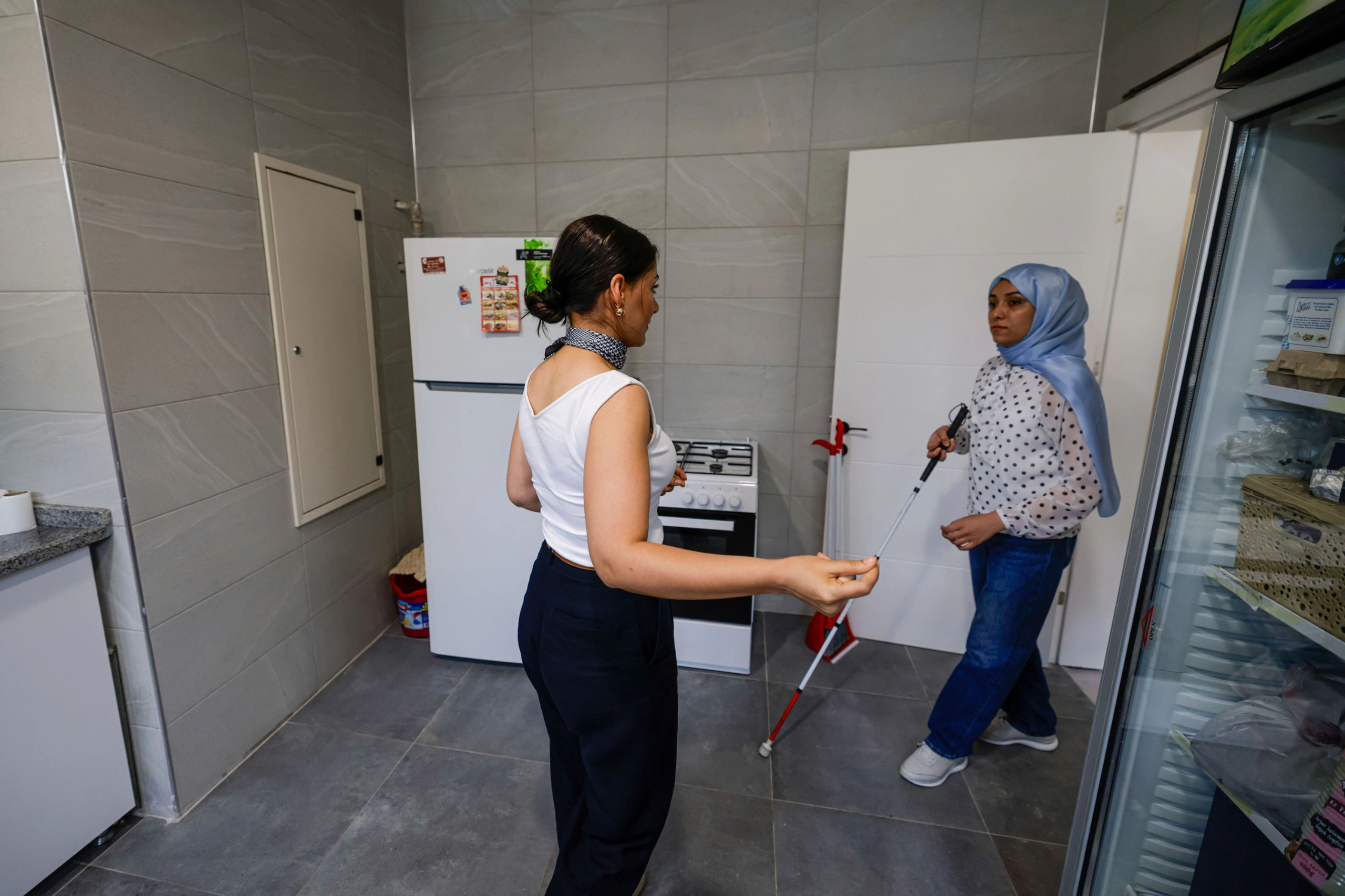 Kendi ayakları üzerinde duruyorlar! İzmir'de engelleri kaldıran dev proje: ‘Bir adım daha bağımsız yaşam’
