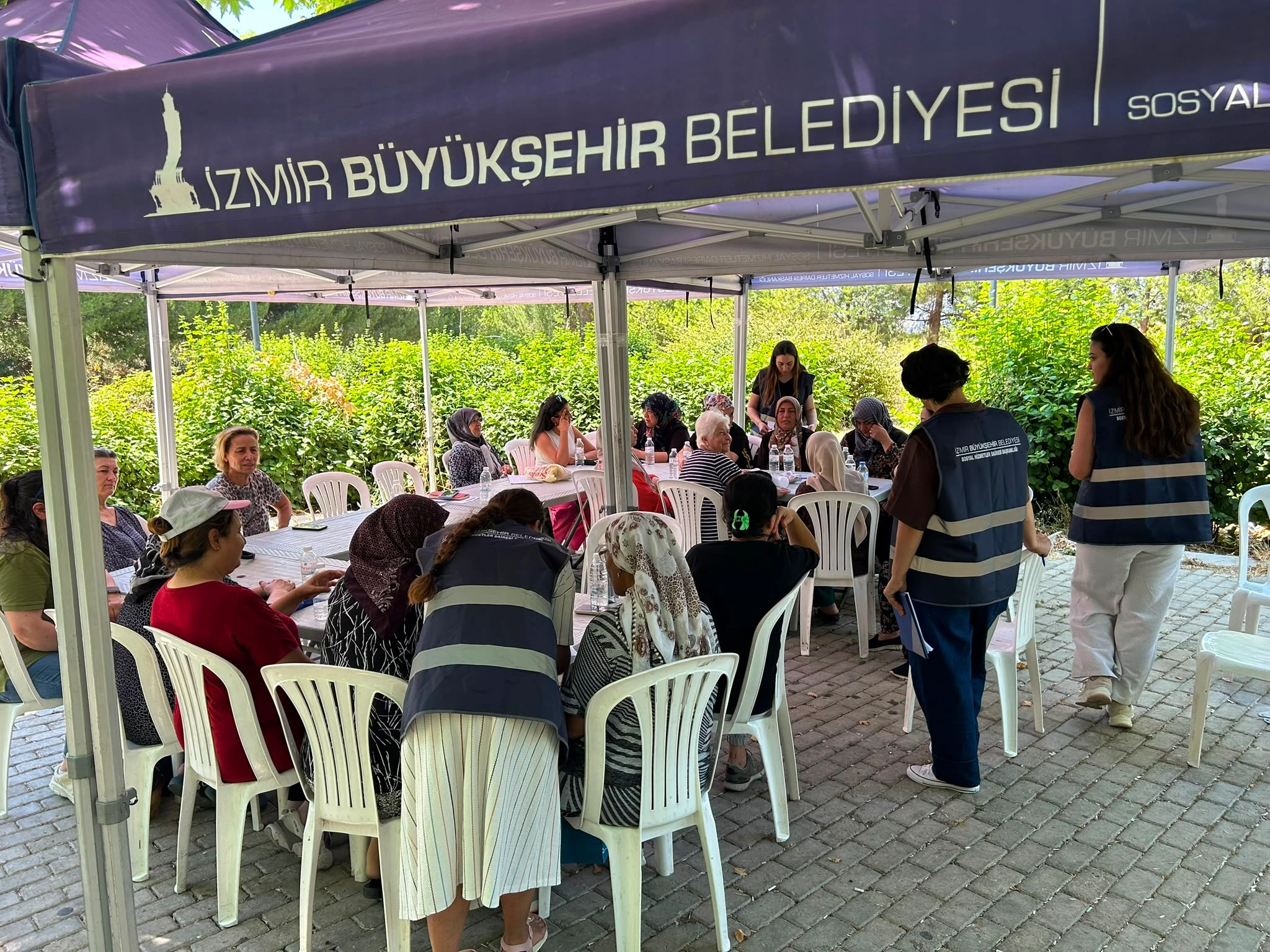 Büyükşehir’den İzmirliye: Mahallende söz sahibi olmaya hazır mısın?
