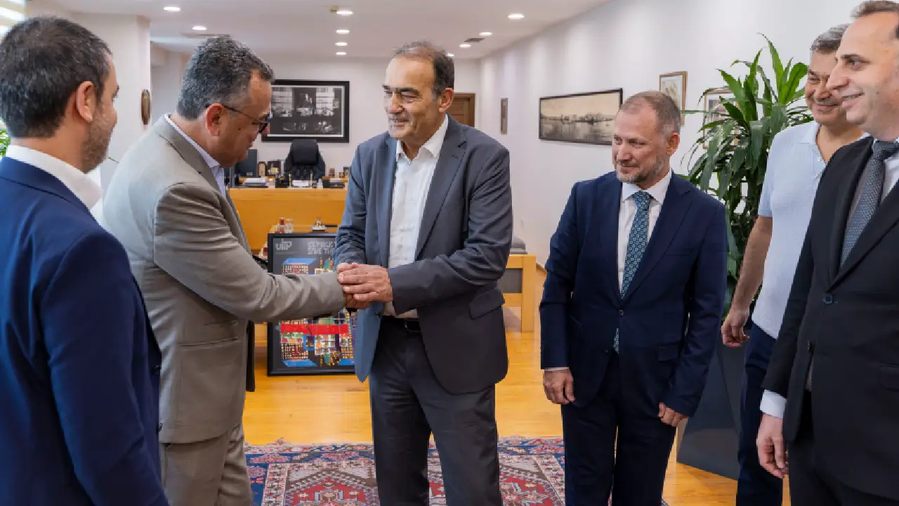 İzmir'in ulaşım modeli dünya sahnesinde! Uluslararası dev kongreye resmi davet geldi!