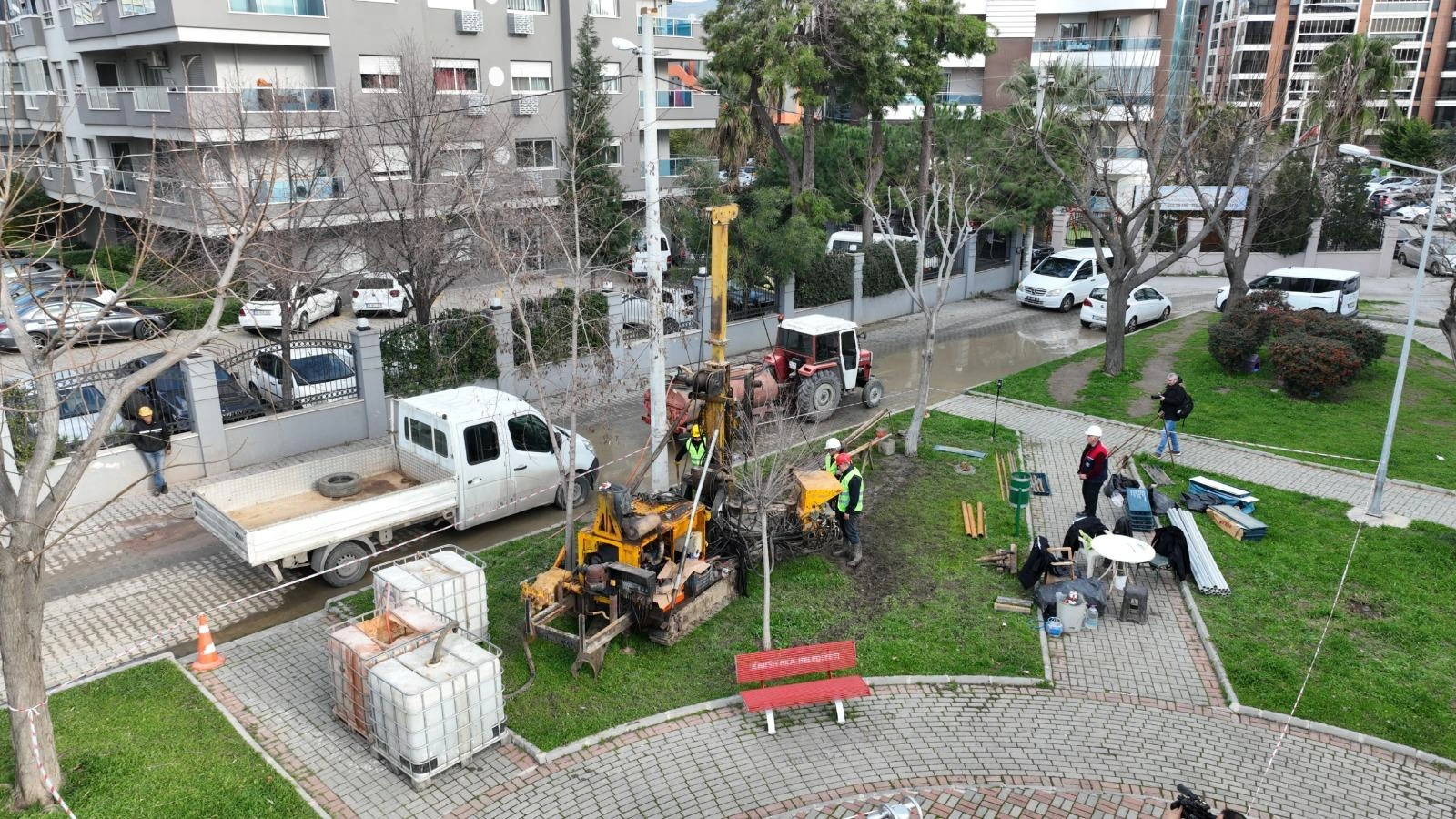 Karşıyaka’da yaşayanlar dikkat, evinizin röntgeni çekildi! 2 Karşıyaka’da yaşayanlar dikkat, evinizin röntgeni çekildi!