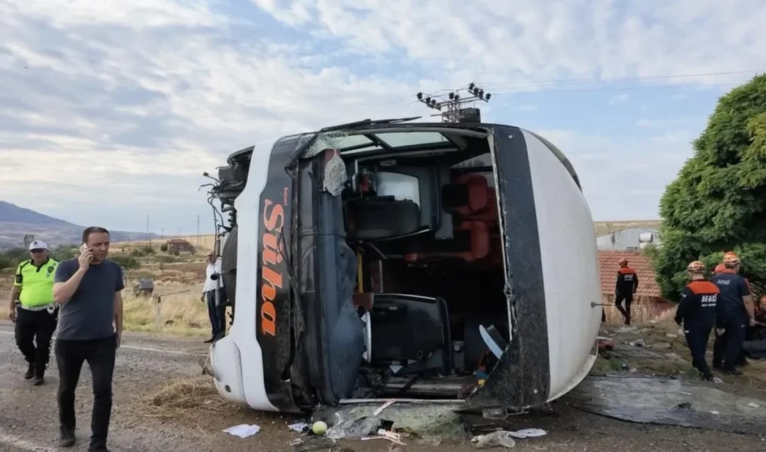 Tekirdağ'dan Kayseri'ye giden yolcu otobüsünün Kırıkkale'de kontrolden çıkarak devrilmesi sonucu