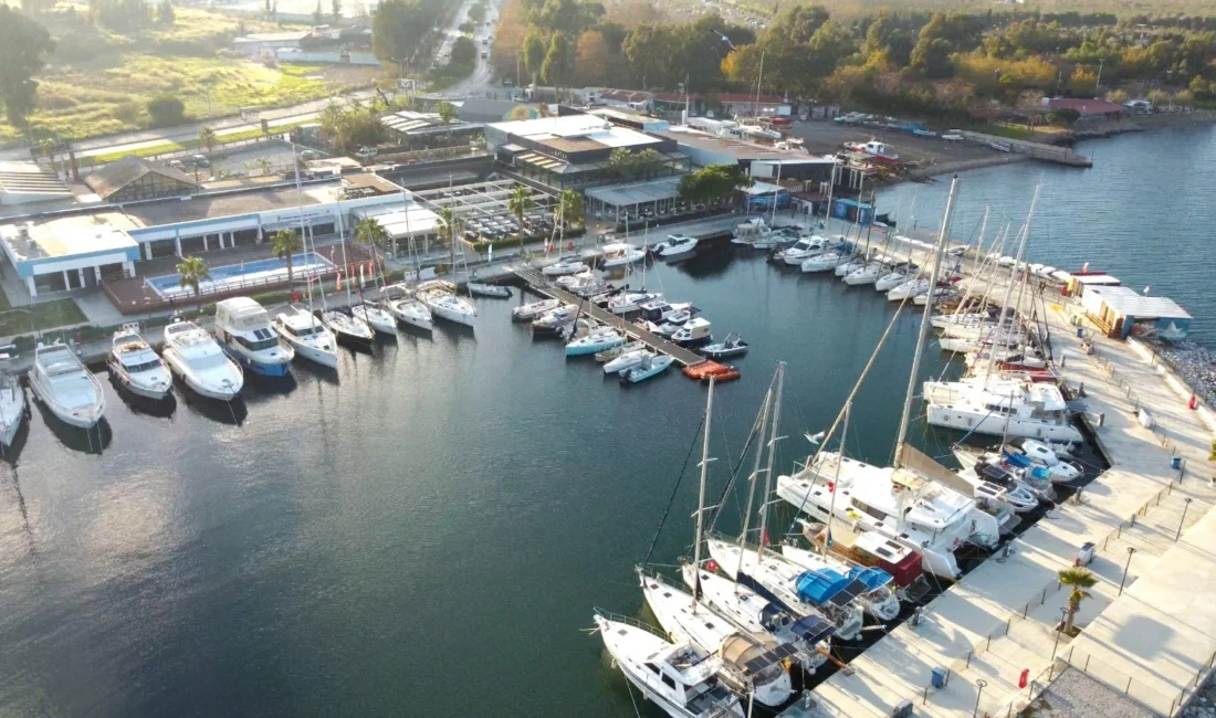 İzmir Marina, bu yaz Körfez manzarası eşliğinde müzik ve nostalji