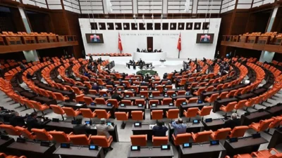 Özgür Özel ve 91 milletvekilinin kurduğu YENİ Parti, TBMM'nin resmi
