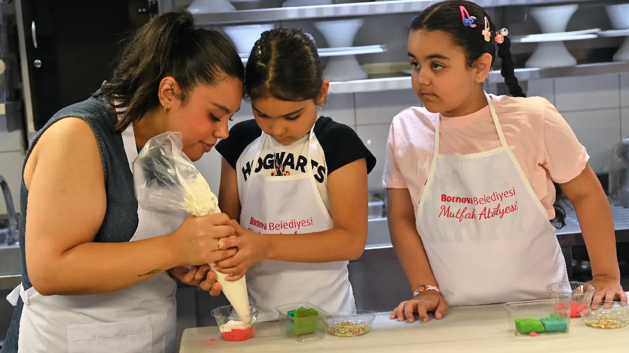 Minik Şefler mutfağa girdi, yaz tatili lezzetle başladı!