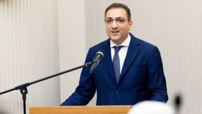 İzmir’de Seferihisar merkezli yürütülen rüşvet ve yolsuzluk soruşturması kapsamında gözaltına
