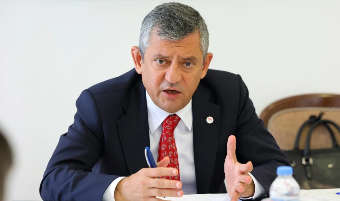 DEMOKRAT GÜNDEM-CANLI ANLATIM-YENİ Parti’yi kurarak Türk siyasetinde yeni bir sayfa