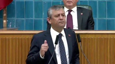 DEMOKRAT GÜNDEM-CANLI ANLATIM-CHP seçilmiş Genel Başkanı Özgür Özel, TBMM'deki haftalık
