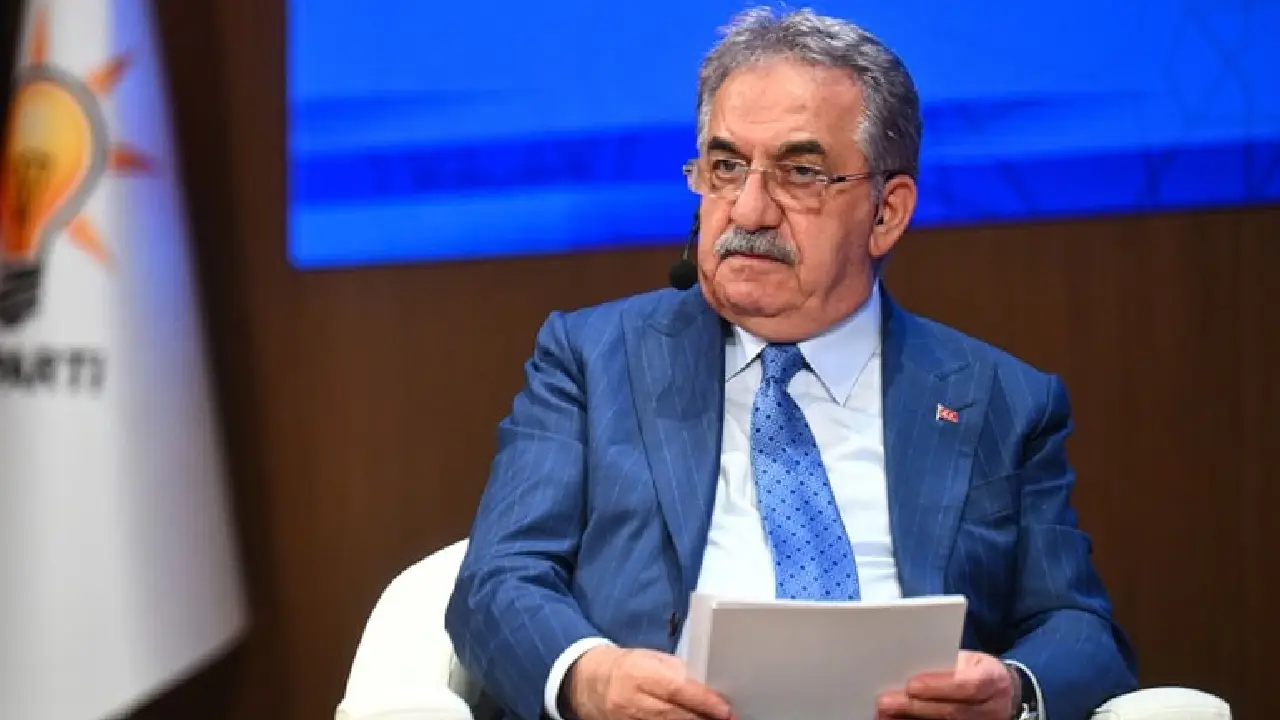 AK Parti Genel Başkan Yardımcısı Hayati Yazıcı, yeni anayasa teklifinin