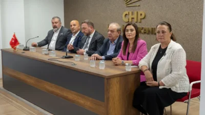CHP Genel Sekreteri Rıfat Nalbantoğlu ve üst düzey parti kurmayları,