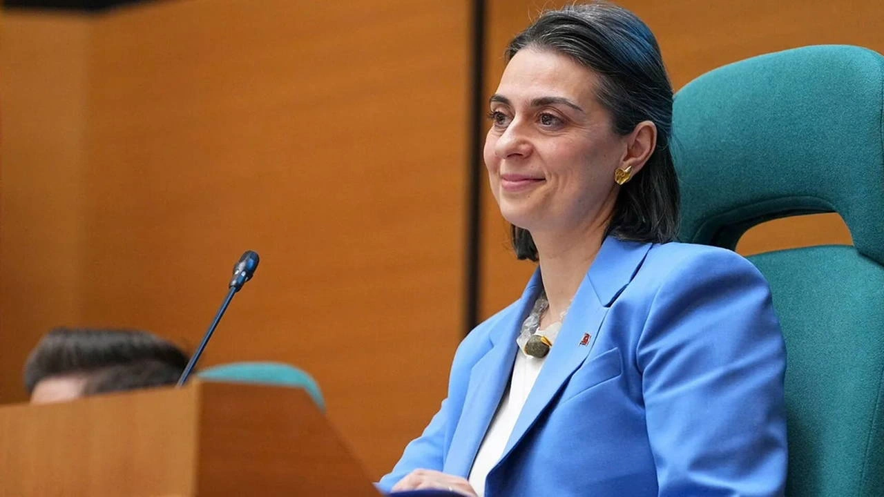 Üsküdar Belediye Başkanı Sinem Dedetaş adliyeye sevk edildi