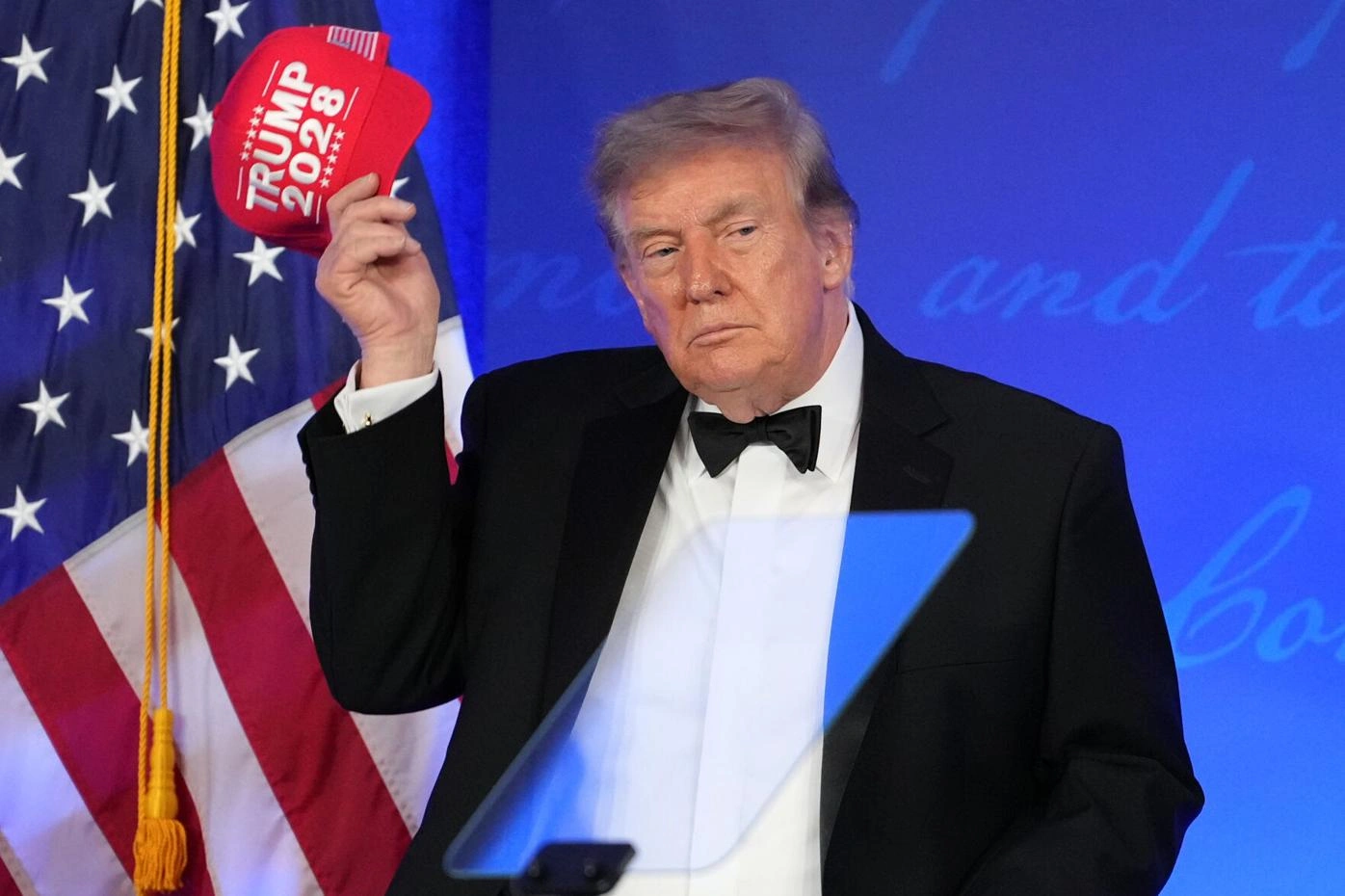 Trump yeniden aday olacağını açıkladı