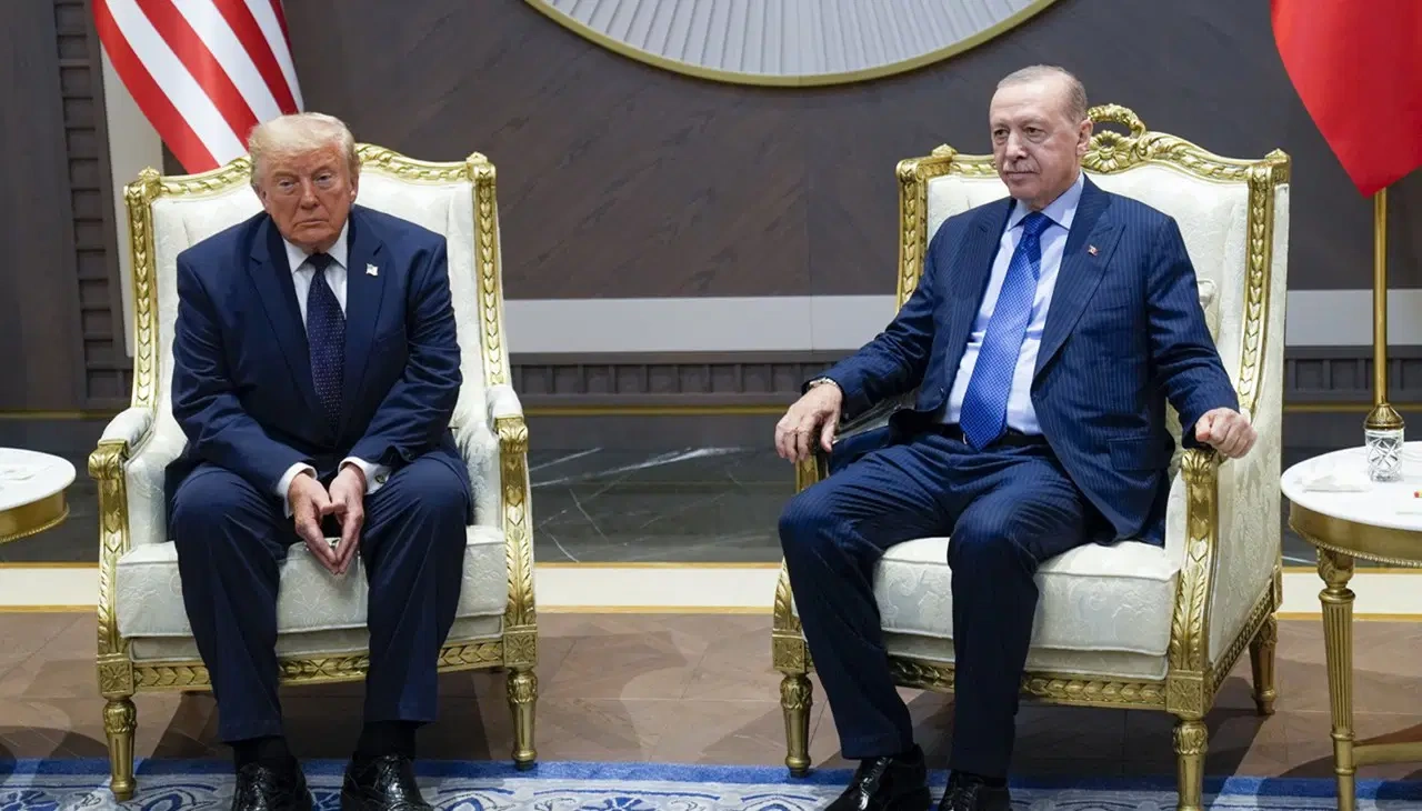 ABD Başkanı Trump NATO Zirvesi için Ankara'da 2 ABD Başkanı Trump NATO Zirvesi için Ankara'da