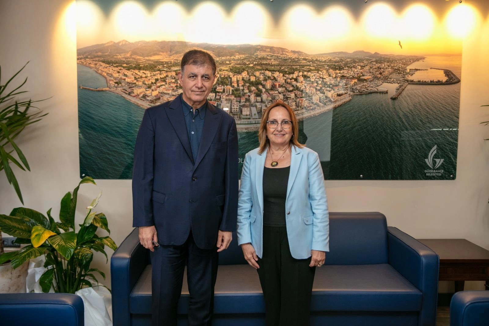 Başkan Tugay’dan Güzelbahçe çıkarması: “Talepleri bir bir dinliyoruz!"