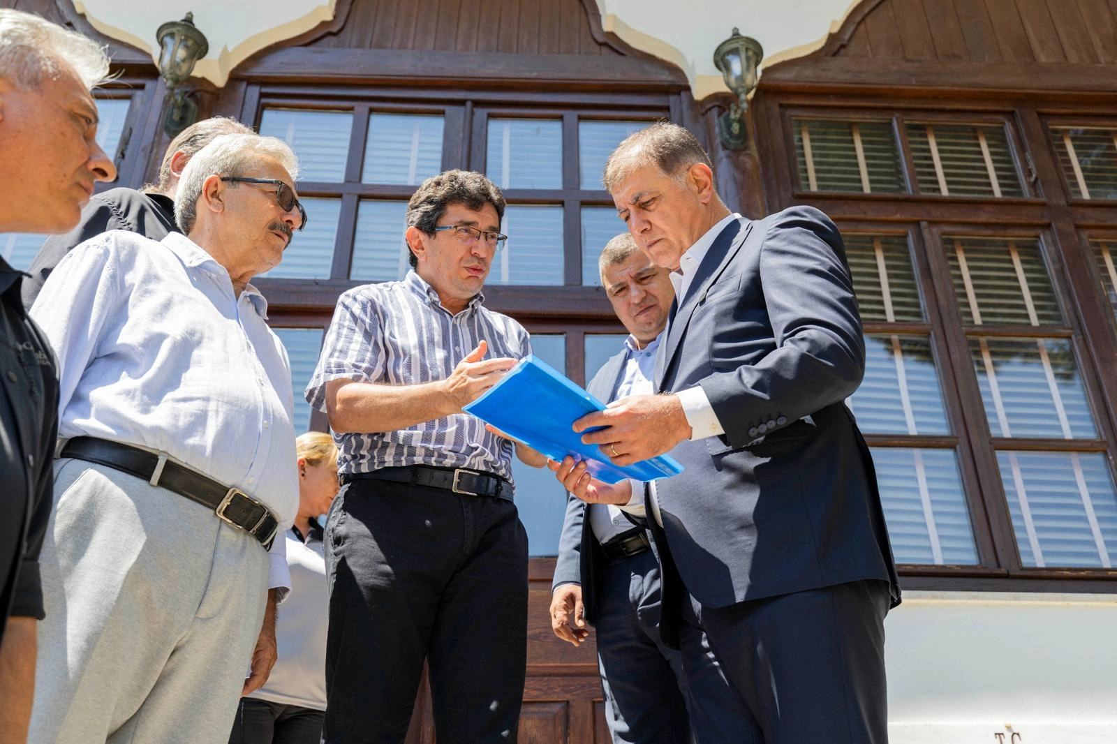 İzmir Büyükşehir Tire’yi geleceğe hazırlıyor! Başkan Tugay projeleri tek tek inceledi!