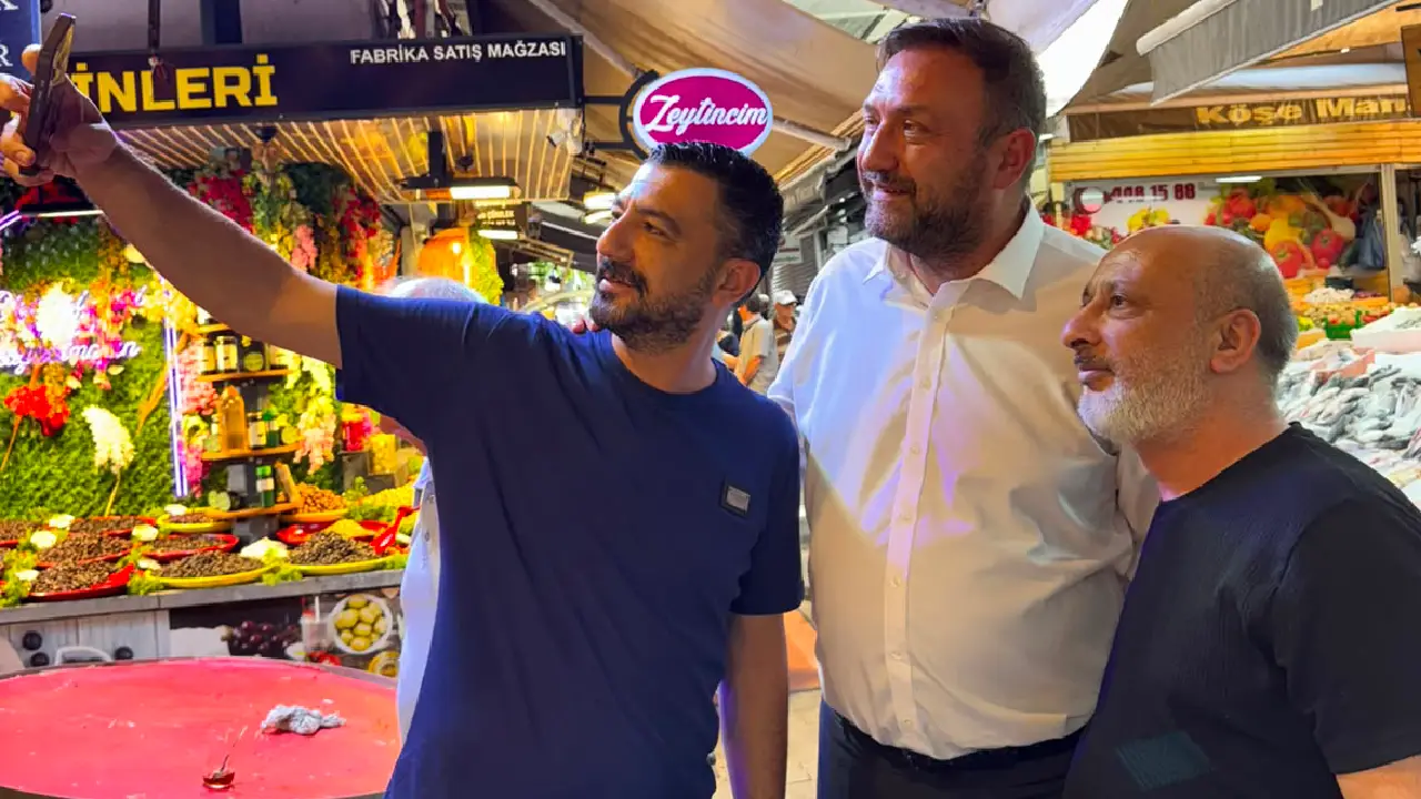 Gümrükçü mesajlarını sahadan verdi:  “Makamım sokaklardır kapımız herkese açık”