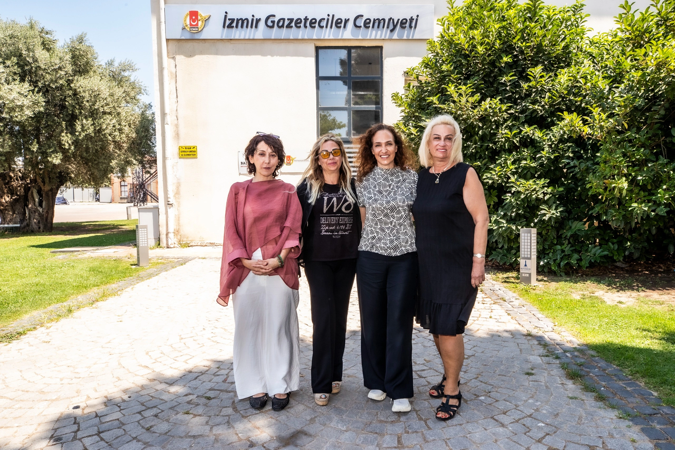 Yıldız Ünsal'dan İGC'ye ziyaret: 'Basın özgürlüğünün korunması ortak sorumluluğumuz' 2 Yıldız Ünsal'dan İGC'ye ziyaret: 'Basın özgürlüğünün korunması ortak sorumluluğumuz'