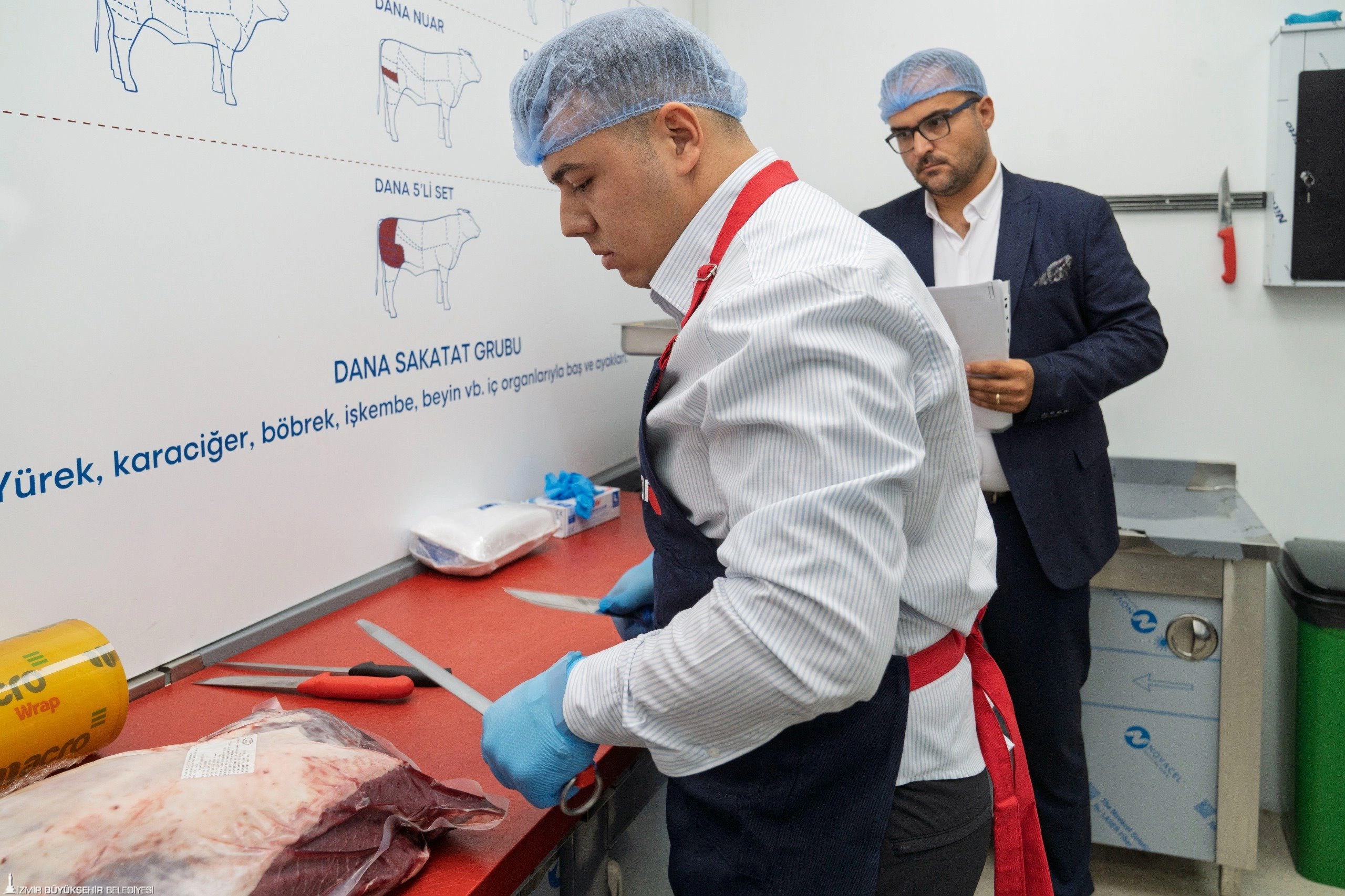 İzmir Büyükşehir Belediyesi, işe alımlardaki torpil iddialarının önüne geçmek için