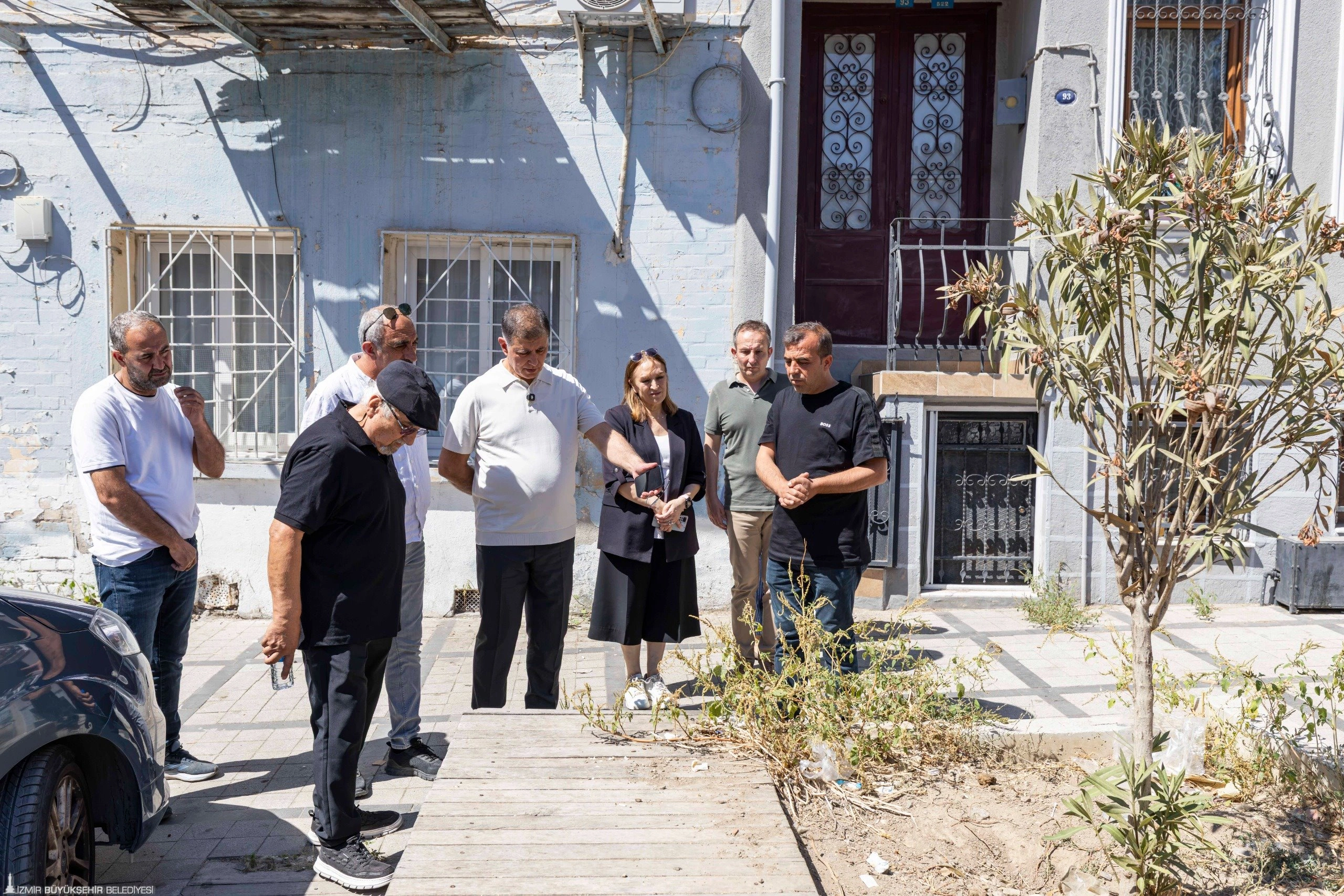 Başkan Tugay’dan Basmane’nin asırlık mirasına el izi 6 Başkan Tugay’dan Basmane’nin asırlık mirasına el izi