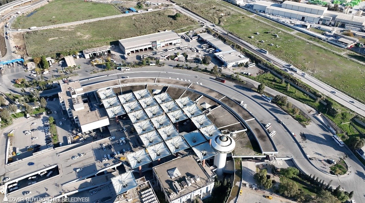 İzmir Otogarı Büyükşehir'e geçti: Yıllar süren hukuk mücadelesi bitti