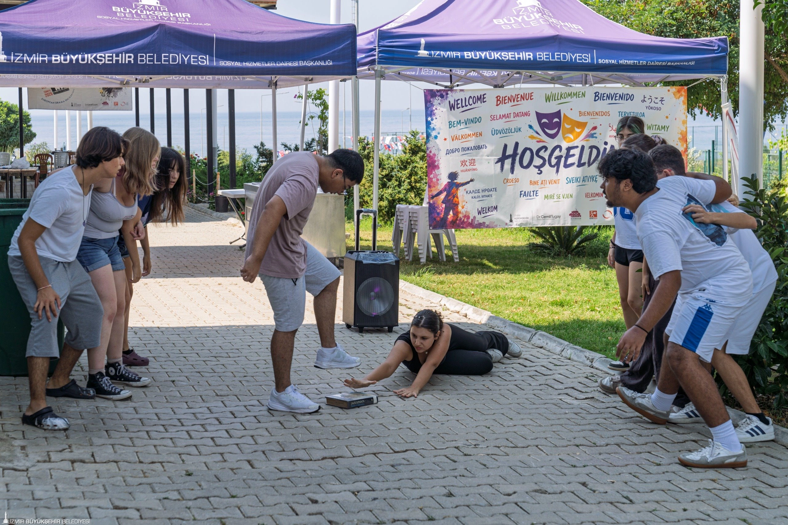 İzmir’de Avrupa Drama buluşması: Gençler ortak hikâyeler yazıyor 6 İzmir’de Avrupa Drama buluşması: Gençler ortak hikâyeler yazıyor