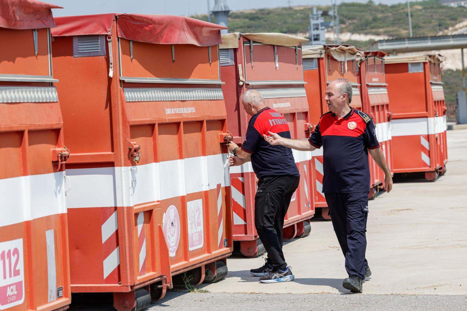 17 Ağustos onların hafızasından silinmedi: 'Enkazın başında oturdum ağladım'