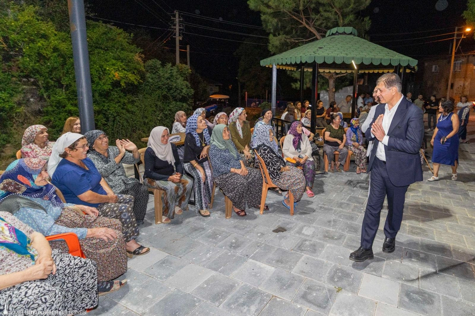 İzmir Büyükşehir Belediye Başkanı Dr. Cemil Tugay, Beydağ’ın Erikli Mahallesi’ne