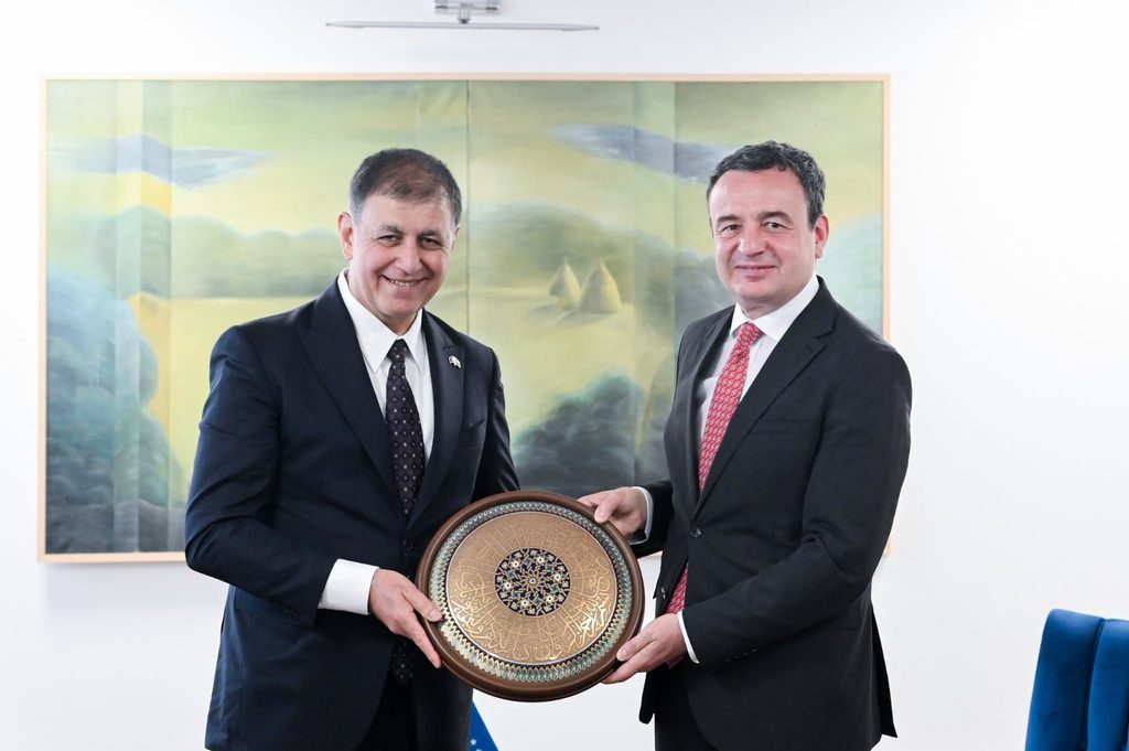 Başkan Tugay Kosova’da: İzmir ile Kosova arasında çok yönlü iş birliği dönemi 2 Başkan Tugay Kosova’da: İzmir ile Kosova arasında çok yönlü iş birliği dönemi