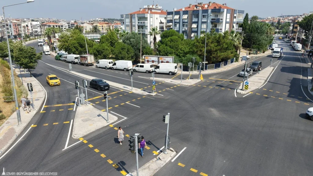 İzmir yollarında son 2 yılın rekoru kırıldı: 6 ayda 267 kilometre