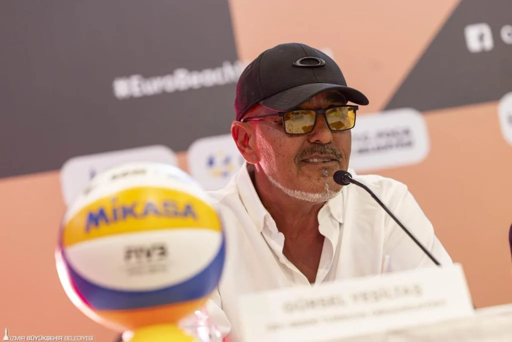 İzmir’de dev ev sahipliği: 32 ülkeden 64 takım Foça’da şampiyonluk için sahaya çıkıyor 7 İzmir’de dev ev sahipliği: 32 ülkeden 64 takım Foça’da şampiyonluk için sahaya çıkıyor