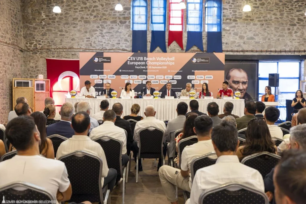 İzmir’de dev ev sahipliği: 32 ülkeden 64 takım Foça’da şampiyonluk için sahaya çıkıyor 9 İzmir’de dev ev sahipliği: 32 ülkeden 64 takım Foça’da şampiyonluk için sahaya çıkıyor