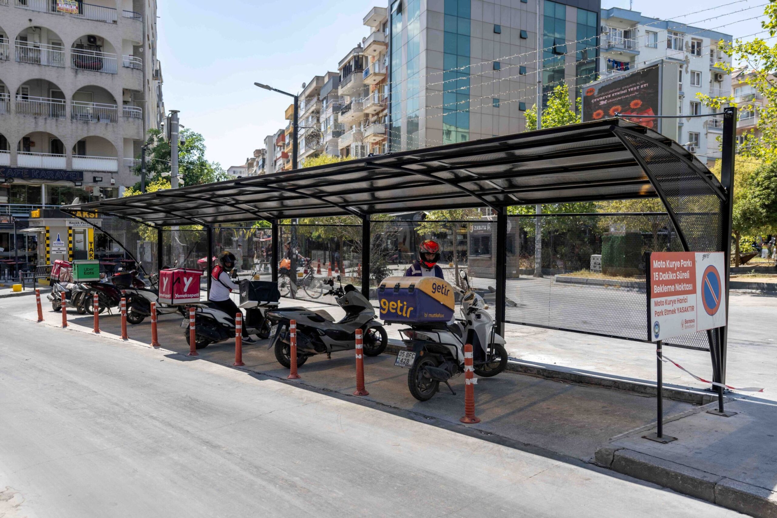 Bornova’da ‘Güneş ve Yağmur’ Kalkanı
