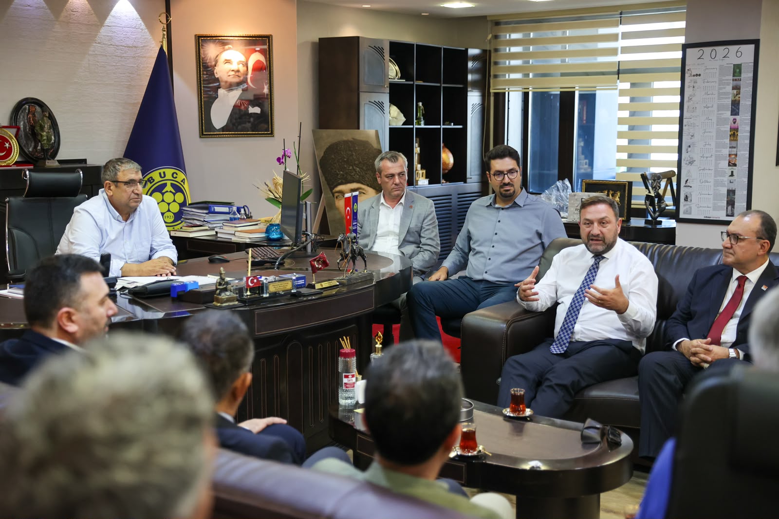 Cumhuriyet Halk Partisi İzmir İl Başkanı Utku Gümrükçü ve il