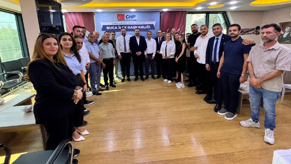 CHP İzmir’den Buca’ya çıkarma: "Gerçek gündemimiz halkın gündemi" 2 CHP İzmir’den Buca’ya çıkarma: "Gerçek gündemimiz halkın gündemi"