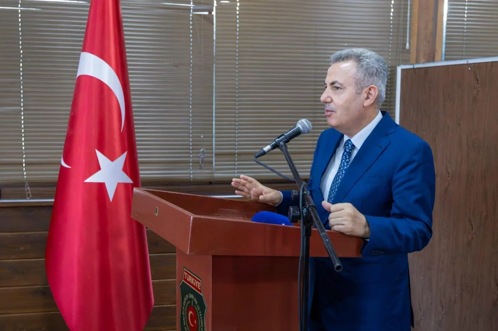 Başkan Tugay, şehit aileleri ve gazilerle buluştu: “Şehit ailelerimiz ve gazilerimiz baş tacımız”