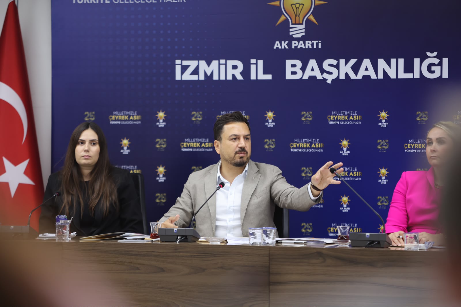 AK Parti İzmir İl Başkanlığı, 30 ilçenin Tanıtım ve Medya