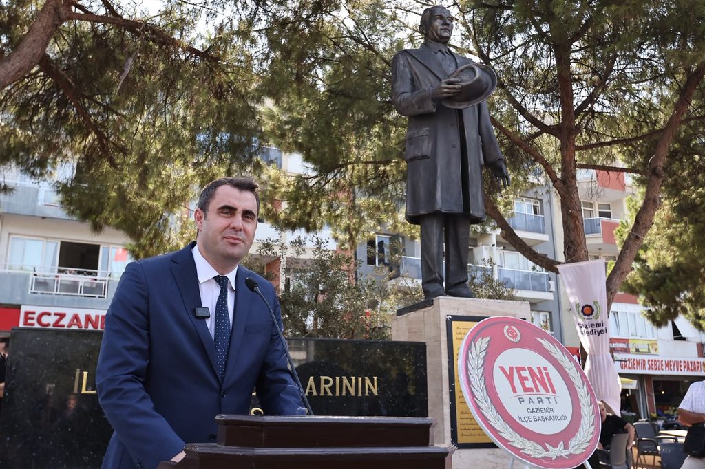 Çağatay Güç ikinci ilçe başkanlığı açılışı için Gaziemir'de 2 Çağatay Güç ikinci ilçe başkanlığı açılışı için Gaziemir'de