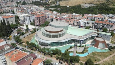 AK Parti İzmir İl Başkanı Bilal Saygılı, hükümet tarafından kente