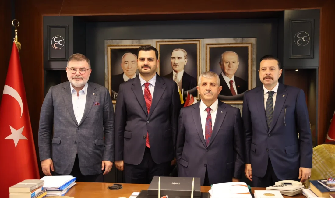 AK Parti Genel Sekreteri ve İzmir Milletvekili Eyyüp Kadir İnan,